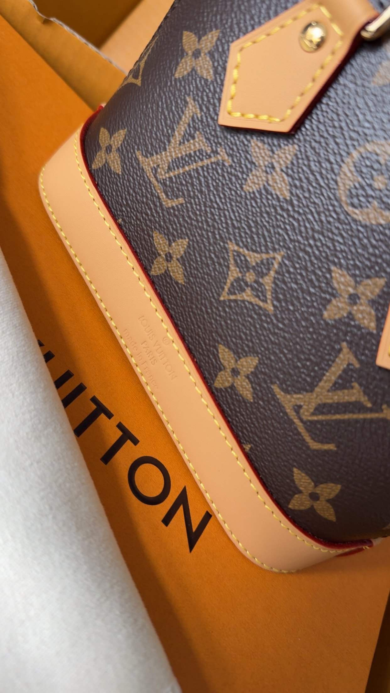 Louis Vuitton bb alma - Image 4