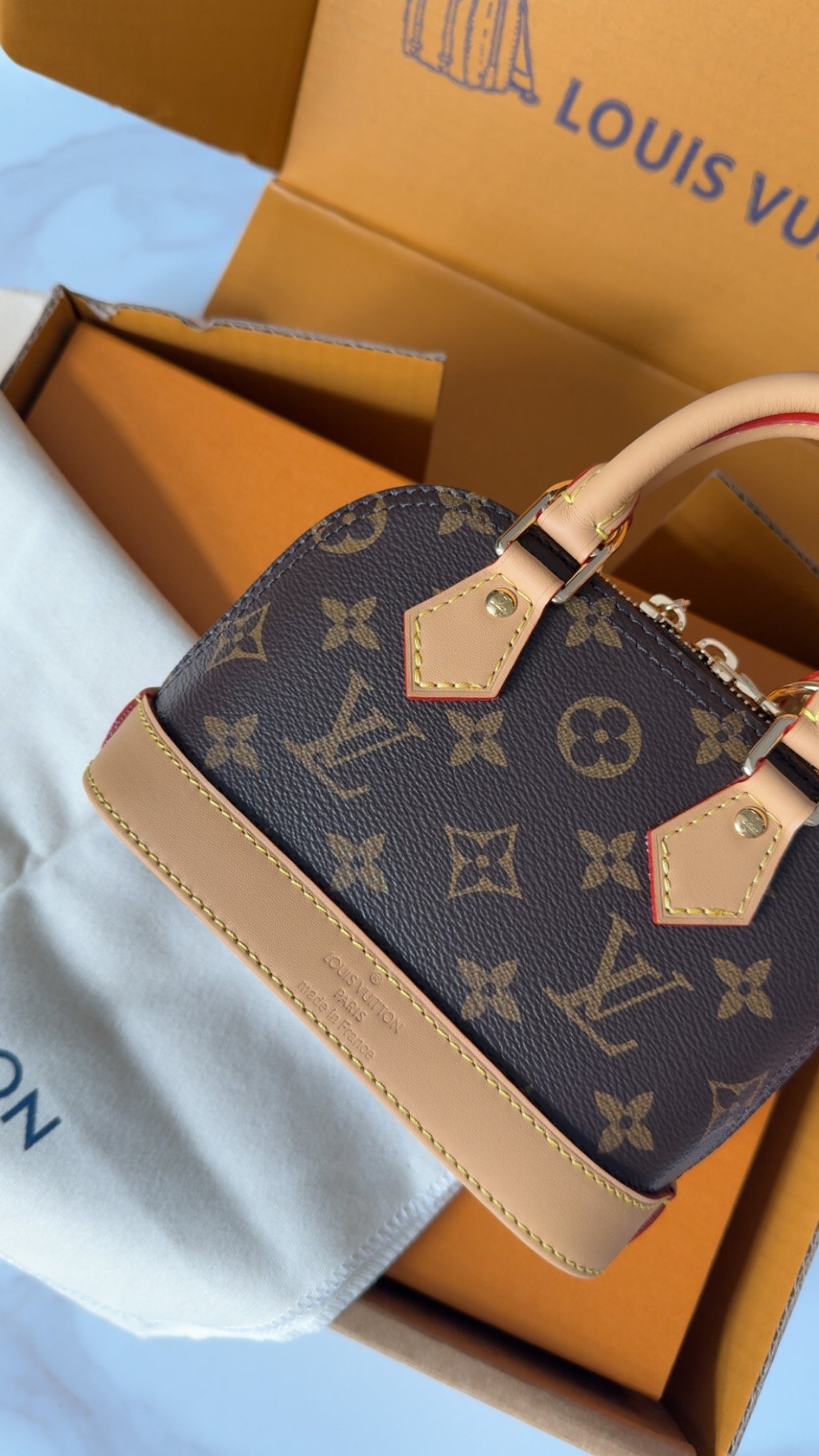 Louis Vuitton bb alma - Image 3